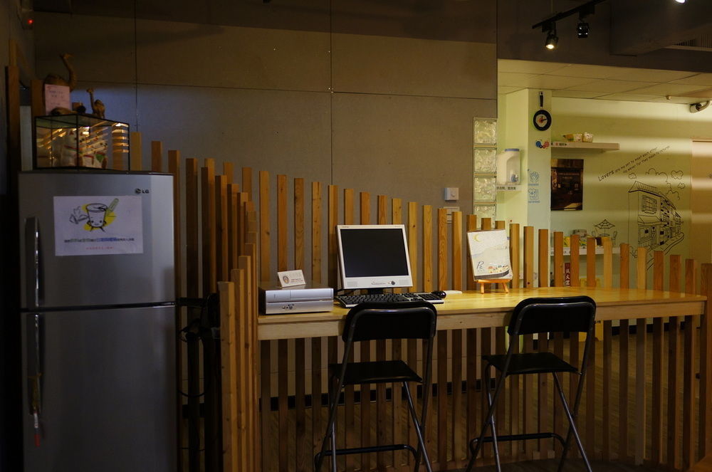 棚棚屋室內帳篷民宿inn เกาสง ภายนอก รูปภาพ